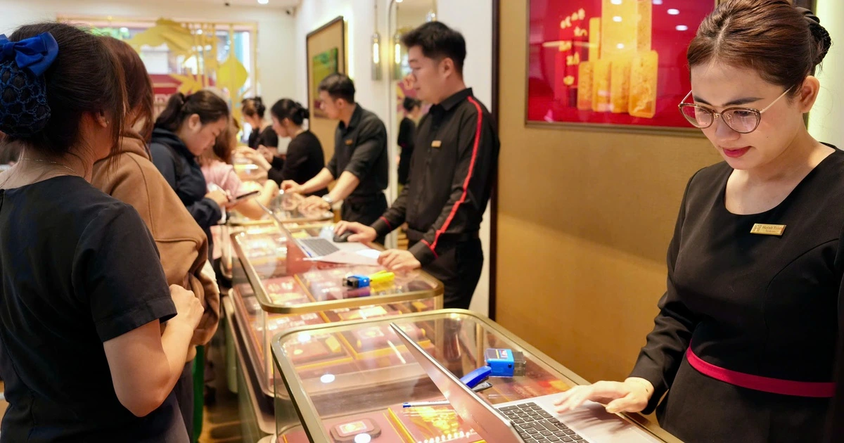 Giá vàng hôm nay 27.2.2026: Giảm gần triệu đồng sau ngày vía Thần tài