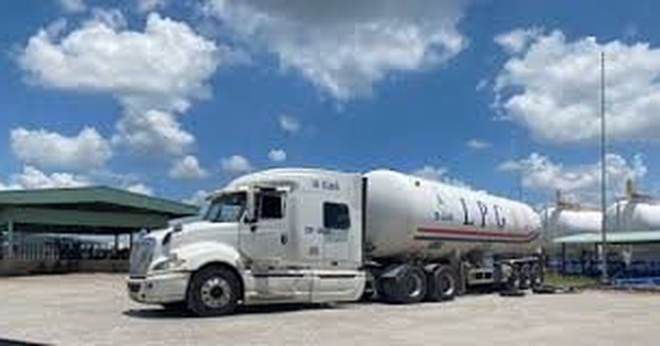 PV Gas Trading: Sự cố sập cầu dẫn và xung đột ở Trung Đông khiến nguồn cung đứt gãy, buộc phải giảm tiến độ giao hàng