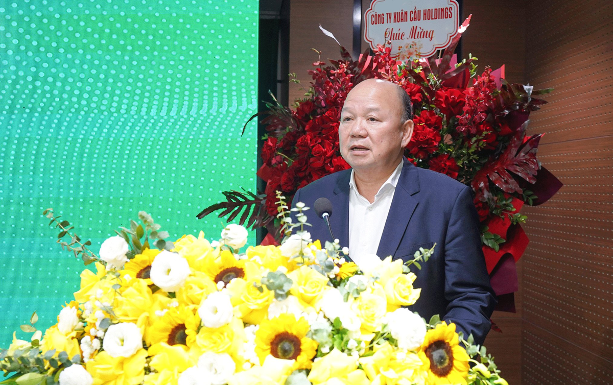 Ông Tô Dũng làm Chủ tịch Viwaseen, cổ phiếu lập tức tăng trần 15%