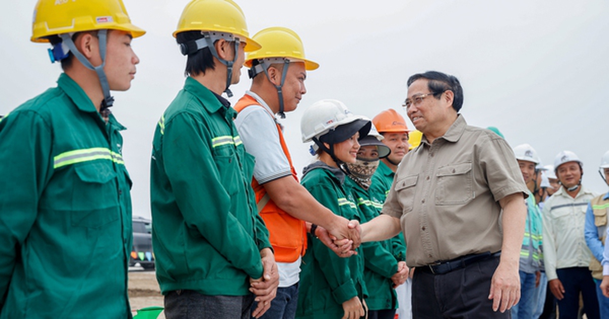 Thủ tướng: Phát triển kinh tế hàng không, khu thương mại tự do thế hệ mới tại sân bay Gia Bình