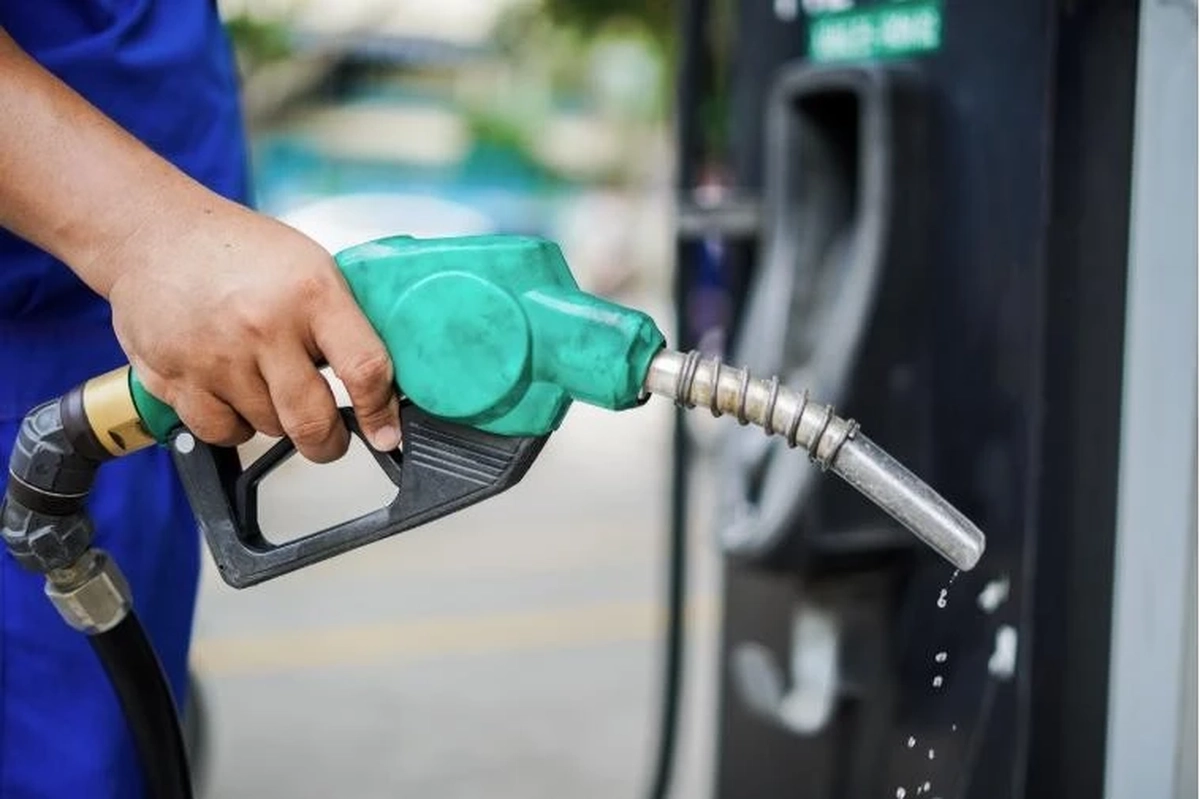 Bộ Công Thương kích hoạt các kịch bản ứng phó biến động xăng dầu