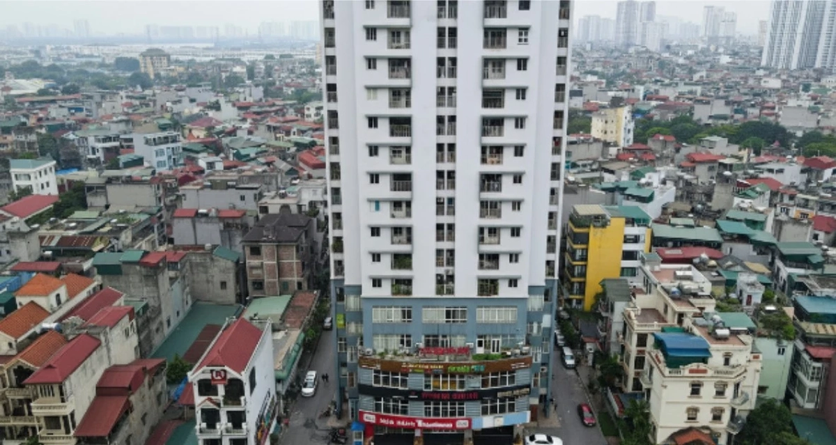 Ngân hàng rao bán bất động sản để siết nợ hàng trăm tỷ