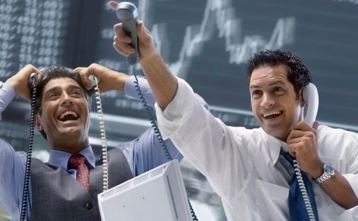 Phiên 10/3: Khối ngoại "tung" gần 1.200 tỷ đồng gom hai cổ phiếu bluechips