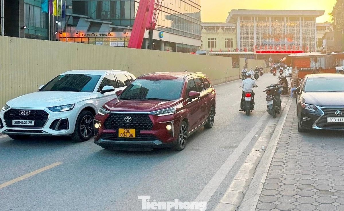 Hà Nội cấm xe đi đường Trần Hưng Đạo để thi công metro