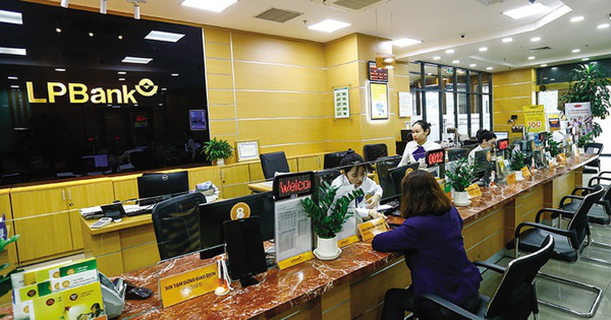 14 ngân hàng thu hẹp quy mô nhân sự: LPBank, VIB và Sacombank giảm cả nghìn người
