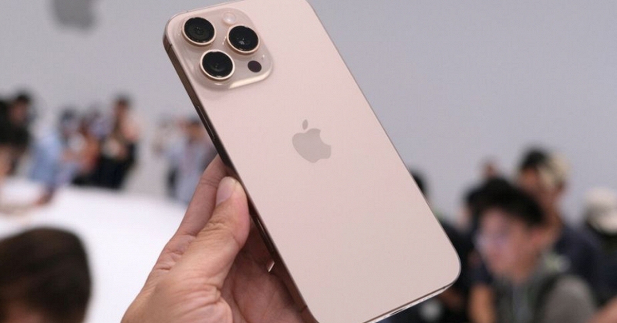 Chiếc iPhone đáng mua hơn cả iPhone 17 Pro Max