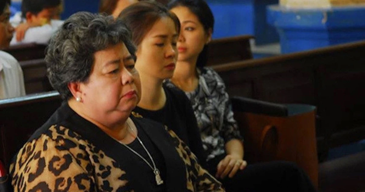 Vụ vay 249 tỷ đồng trái quy định: Em trai đang trốn truy nã của bà Hứa Thị Phấn liên quan ra sao?