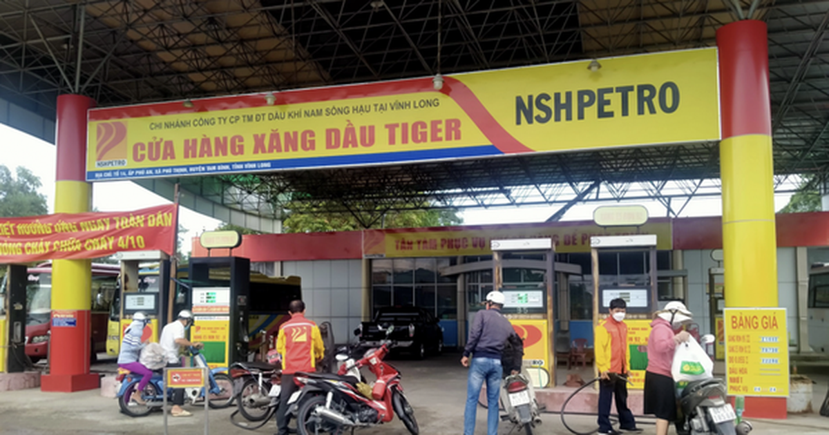 14 cây xăng được đem ra để thu hồi nợ