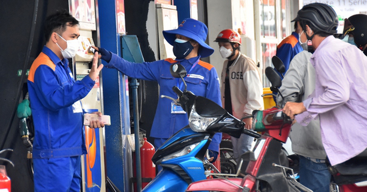 Thủ tướng chỉ đạo Bộ Tài chính, Bộ Công Thương về điều hành giá xăng dầu