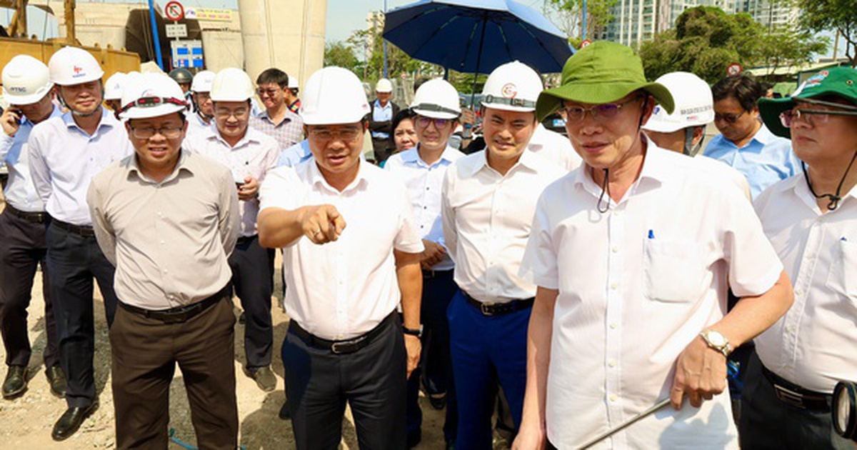 Chủ tịch UBND TPHCM kiểm tra tiến độ nút giao An Phú