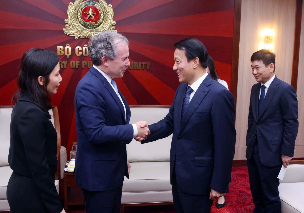 Bộ trưởng Lương Tam Quang tiếp lãnh đạo một tập đoàn Hoa Kỳ: Mở đường cho hợp tác an ninh mạng Việt - Mỹ