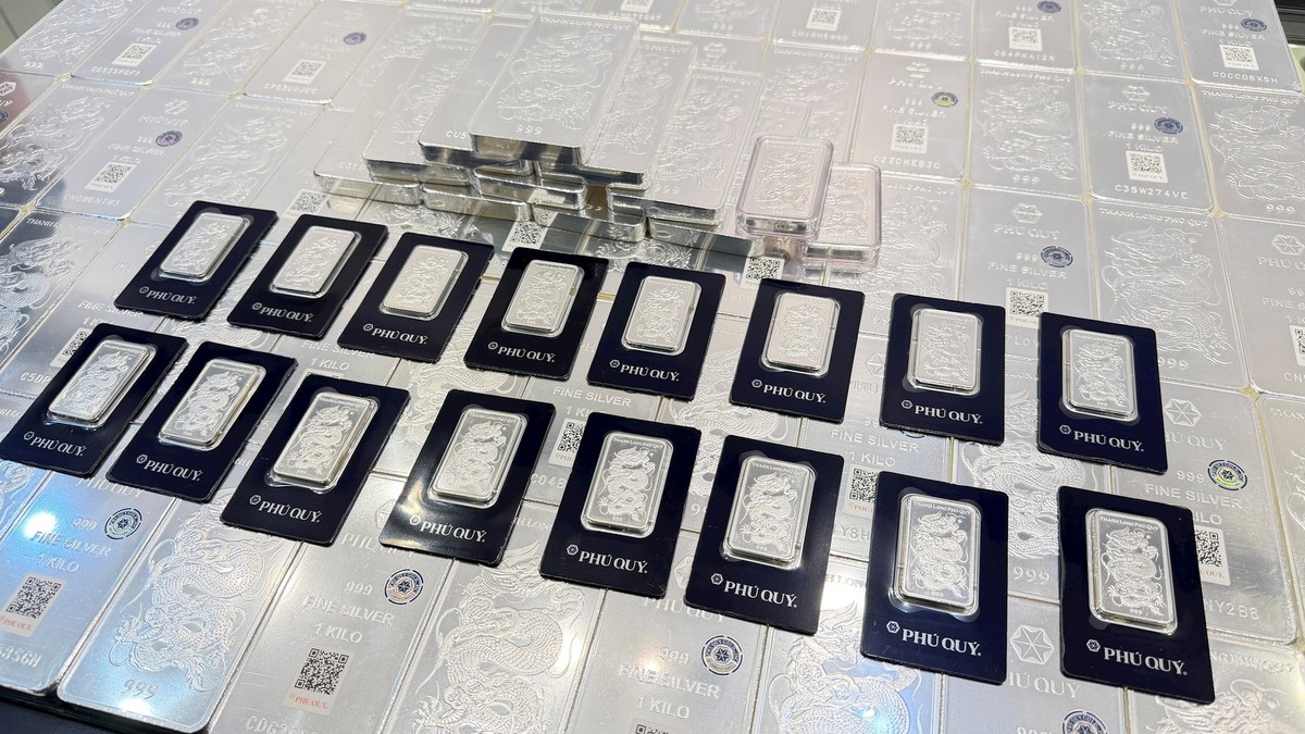 Sáng 19/3: Bạc thế giới giảm sốc, giá bạc trong nước về mức thấp nhất 1 tháng qua