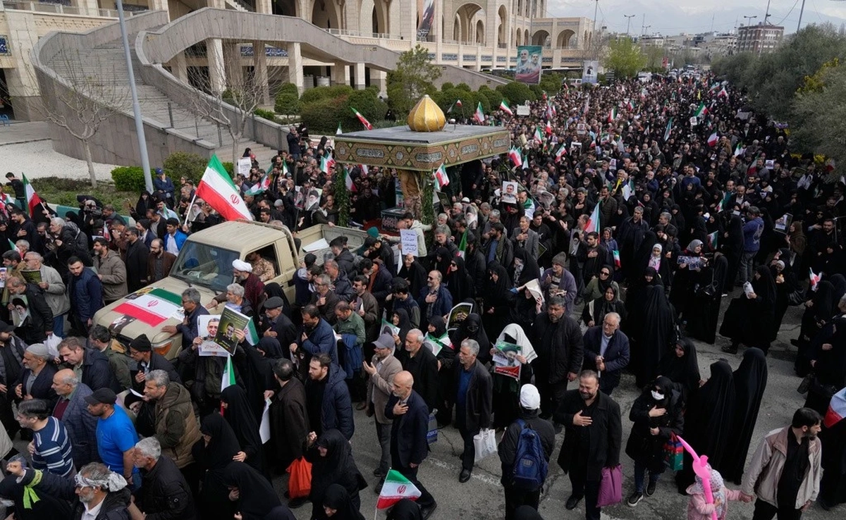 Nắm ‘át chủ bài’, Iran cứng rắn trước tối hậu thư của Mỹ