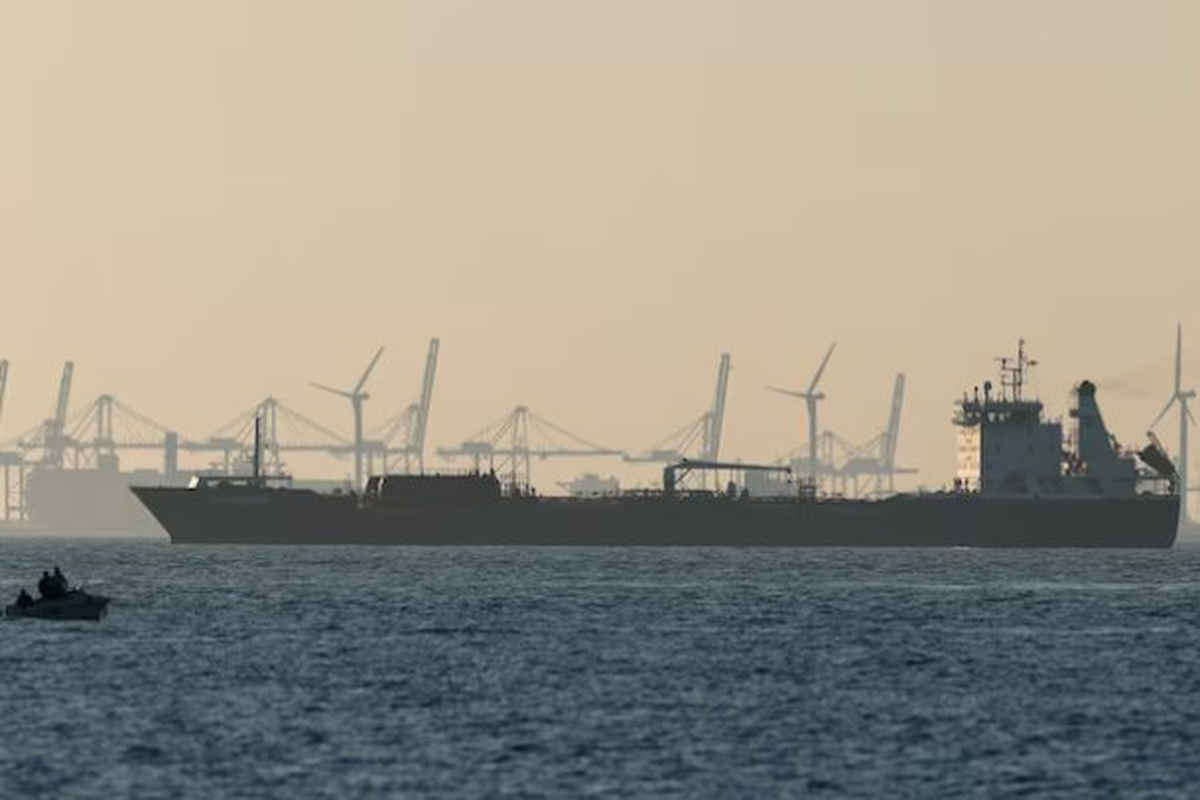 Gần 2 triệu thùng xăng đang tới châu Âu bất ngờ đổi hướng, đi thẳng đến châu Á