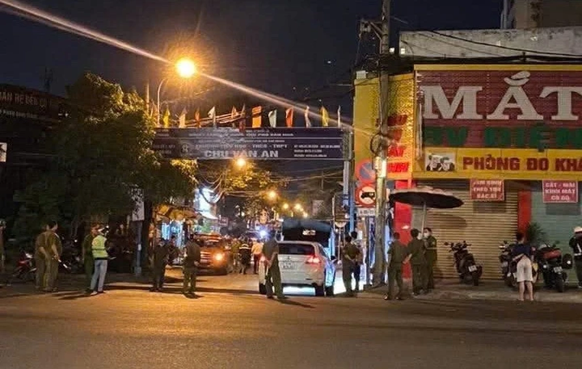 Đêm khuya cháy quán cơm chay, hai mẹ con tử vong