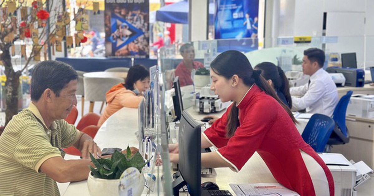 Thêm ngân hàng tăng lãi suất, có 350 triệu đồng, gửi tiết kiệm nhận lãi bao nhiêu?