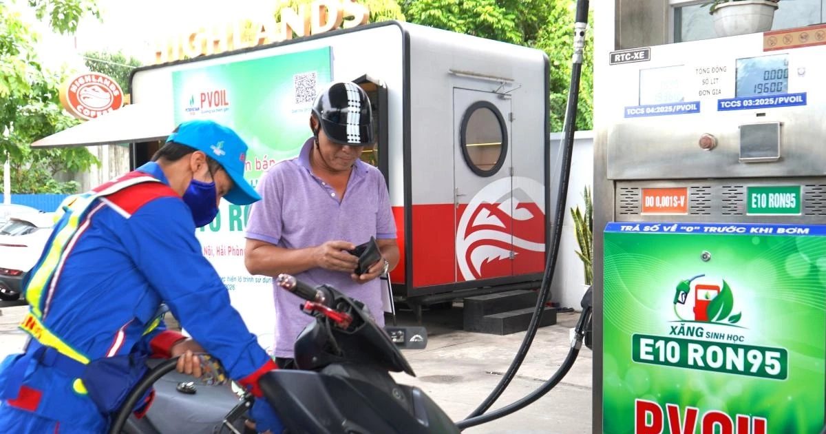 Bán xăng E10 trên toàn quốc trong tháng 4