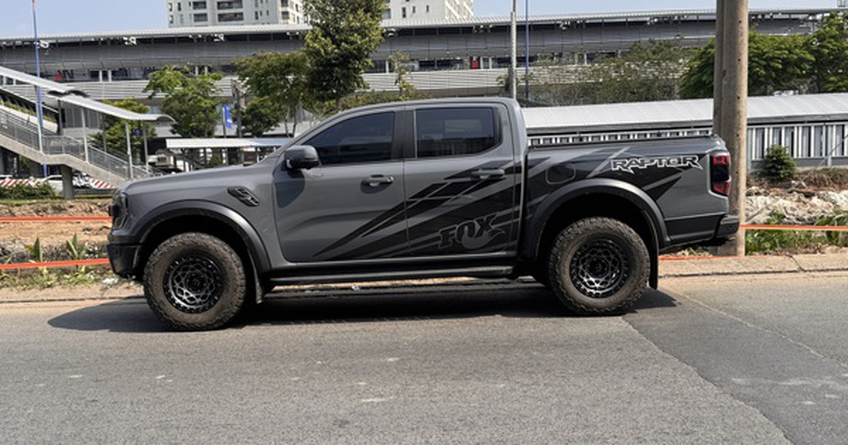 Không khỏi ngỡ ngàng trước thị trường xe bán tải, nhiều người đang tìm đủ mọi cách bán xe