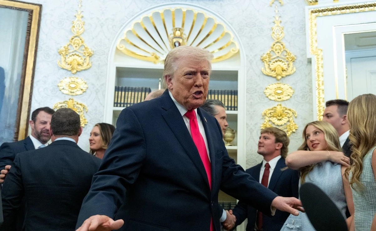 Tổng thống Mỹ Trump cảnh báo Iran nghiêm túc trước khi quá muộn, Trung Quốc nhìn thấy ‘tia hy vọng’