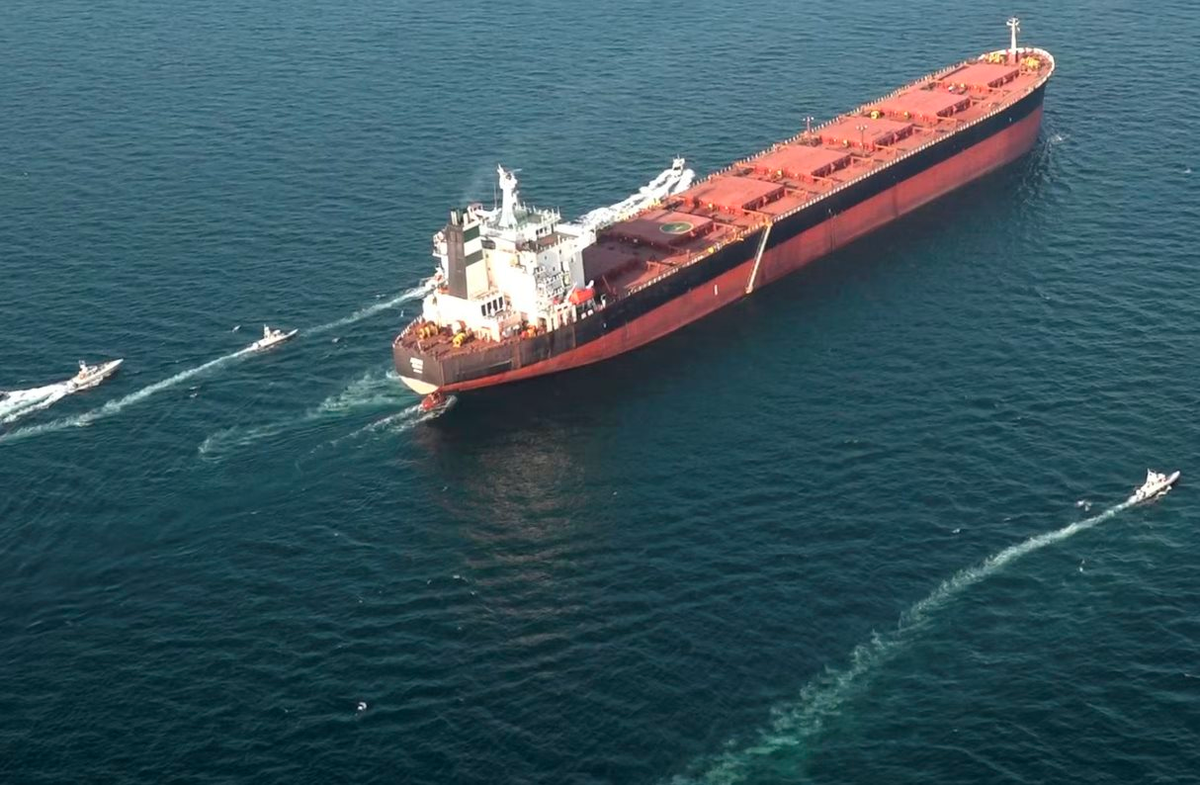 Iran vừa gửi 'món quà' cho cả thế giới