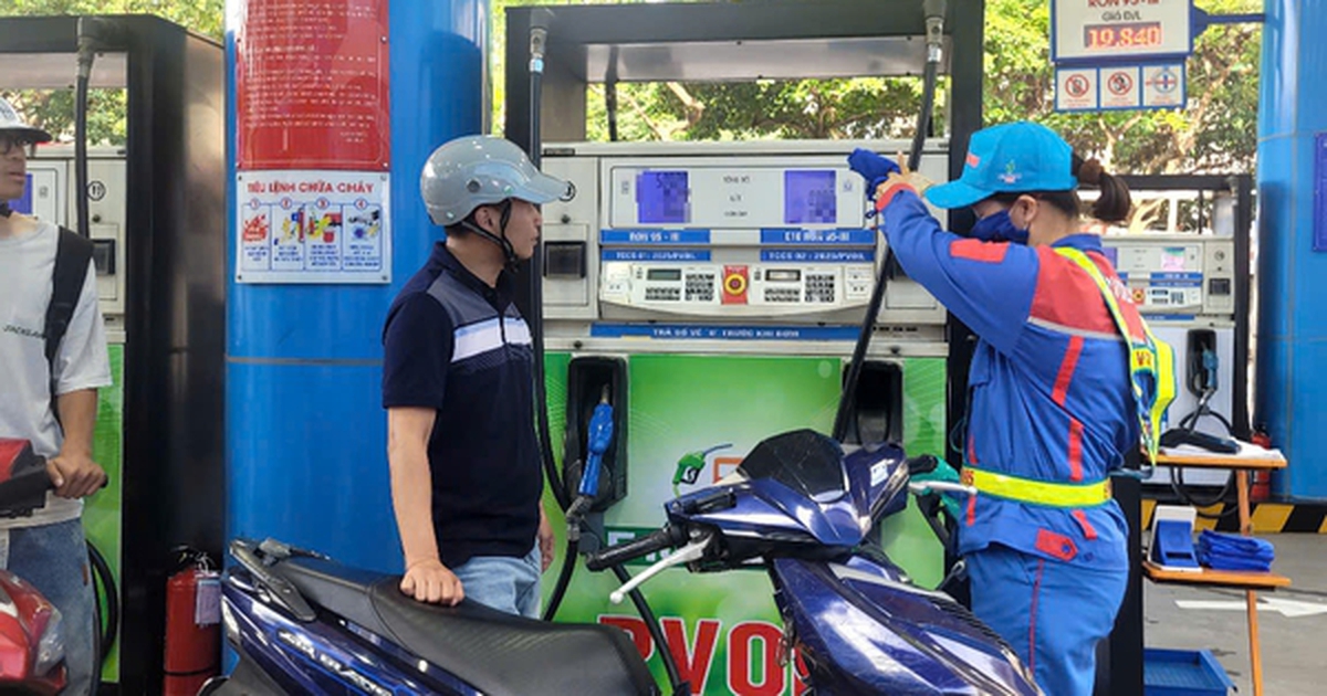 Chính phủ bổ sung 8.000 tỉ đồng cho Quỹ Bình ổn giá xăng dầu