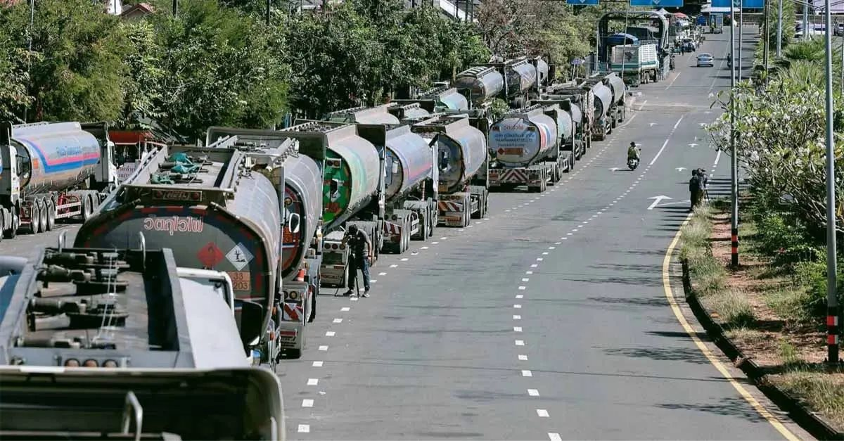 Cấm xuất khẩu nhưng vẫn gửi hơn 5 triệu lít dầu cho Lào và Myanmar mỗi ngày, quốc gia láng giềng Việt Nam nói gì?