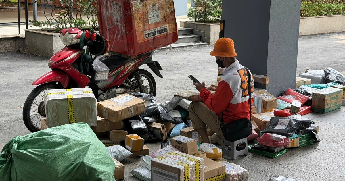 Phí ship hàng âm thầm tăng?