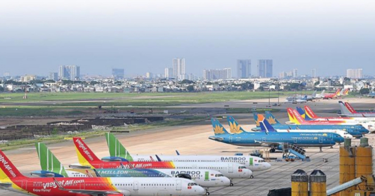 Hàng không cắt giảm đường bay nội địa vì thiếu nhiên liệu