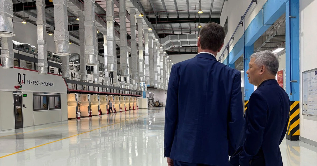 Hướng tới đột phá công nghệ giấy nền polymer đa lớp