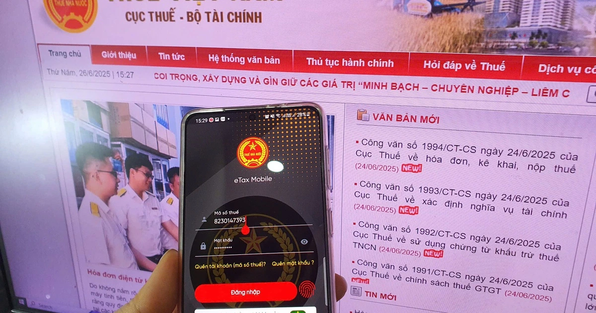 Thủ tục khai quyết toán thuế thu nhập cá nhân trực tiếp như thế nào?