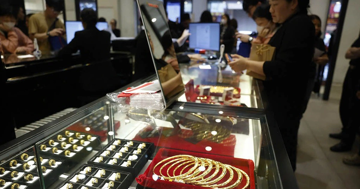 Giá vàng dự báo tăng mạnh