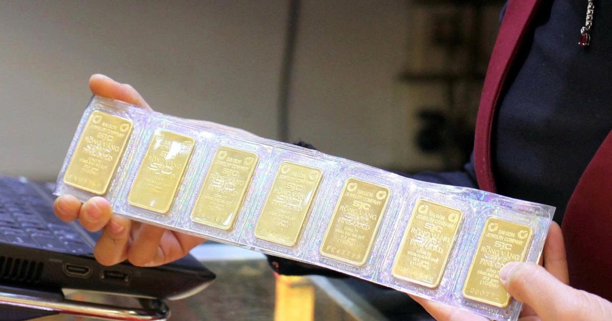 Giá vàng sáng 25.3 tăng 4,8 triệu/lượng, giá bạc tăng hơn 4 triệu/kg