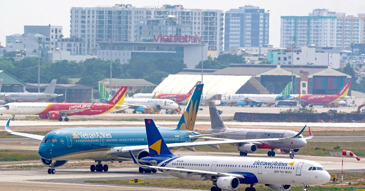 Hàng không dự kiến cắt giảm hàng nghìn chuyến, tăng giá vé từ tháng 4