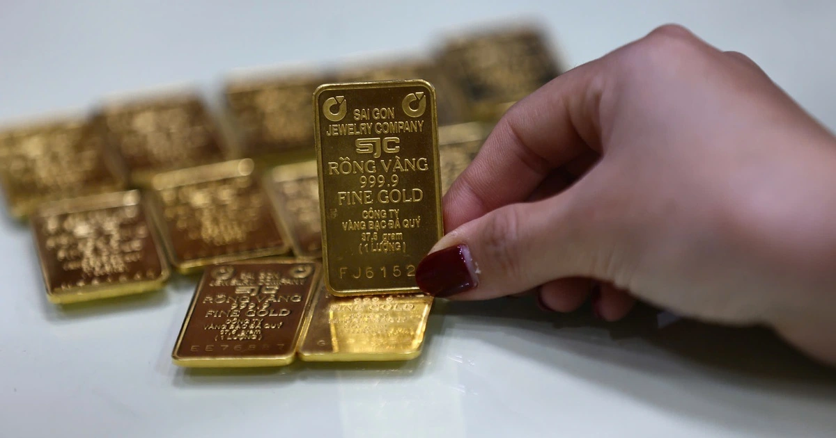 Nhà đầu tư tiếp tục bán ròng vàng