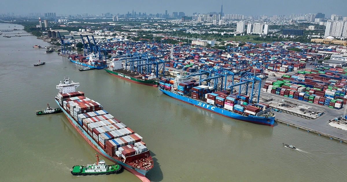 Vận tải, sản xuất đều 'căng' vì giá cước