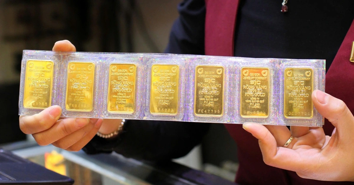 Giá vàng sát 189 triệu đồng/lượng, có nên xuống tiền mua vàng?