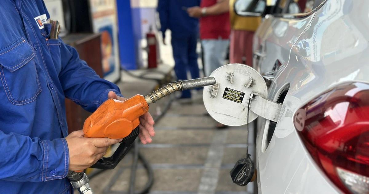 Chính phủ chi tạm ứng 8.000 tỉ đồng ngân sách cho Quỹ bình ổn giá xăng dầu