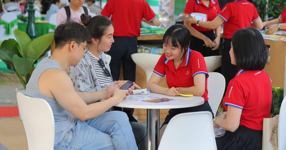 Săn tour du lịch giá rẻ dịp lễ 30-4 khi chi phí xăng dầu tăng